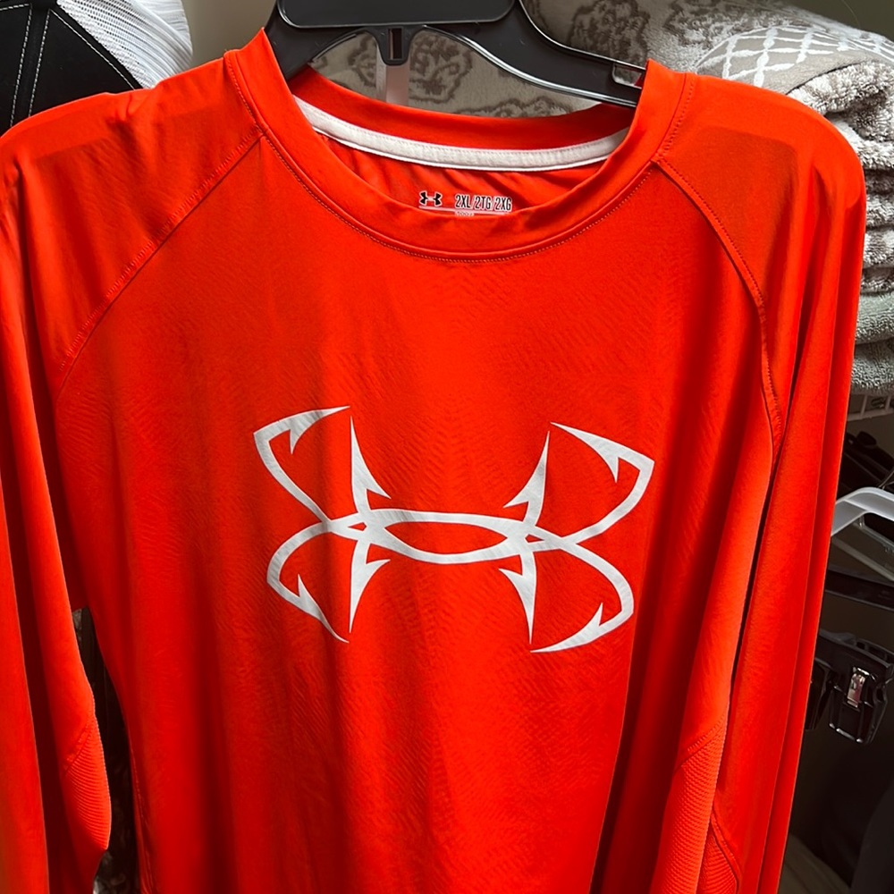 Under armour shirt
